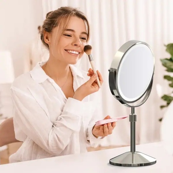 Silver Makeup Mirror - Picture 1 of 5